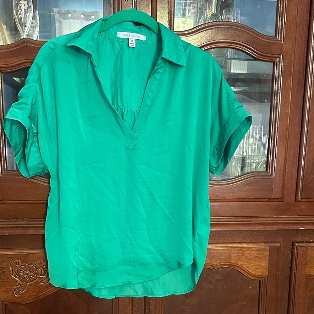 Single Thread Vibrant Green Blouse